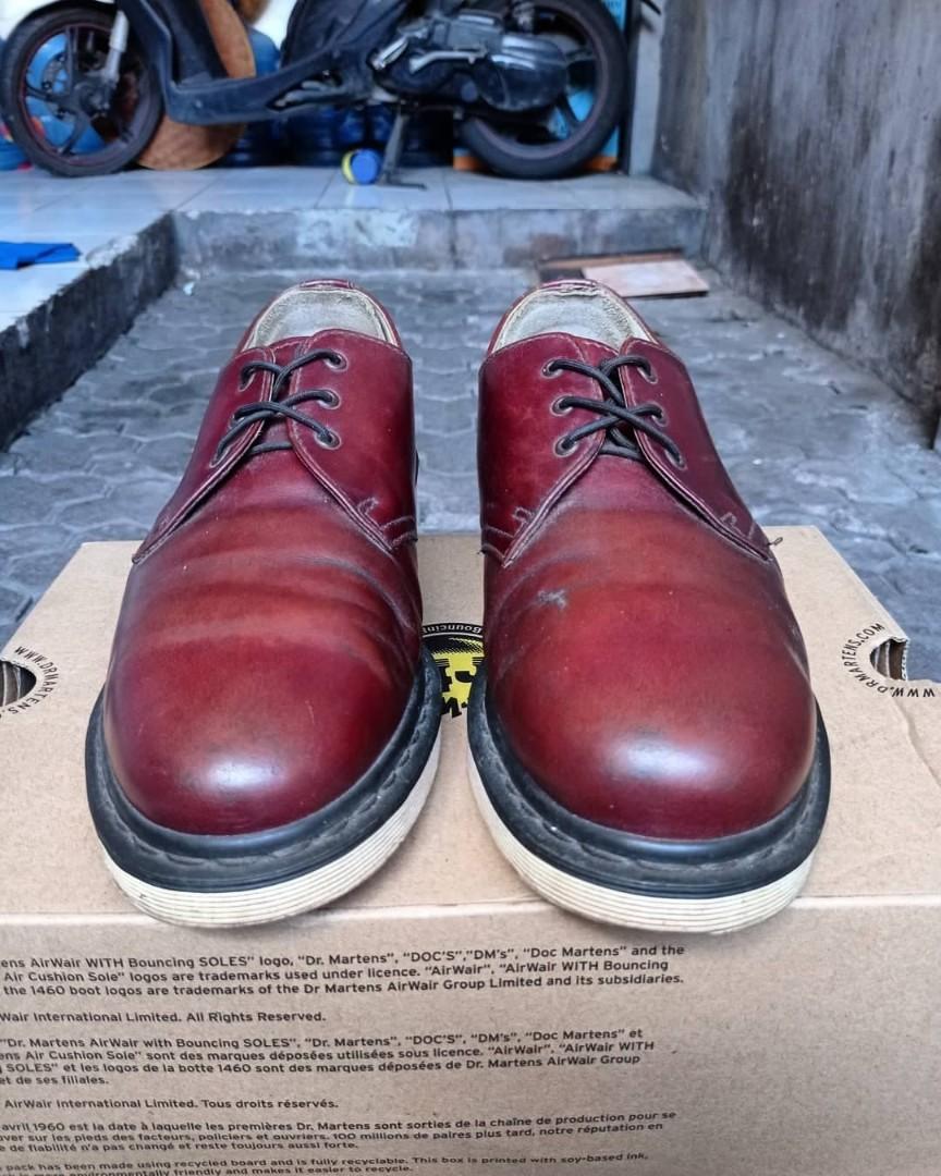 dr martens 1460 size 44 clarks solovair fred perry Fesyen Pria