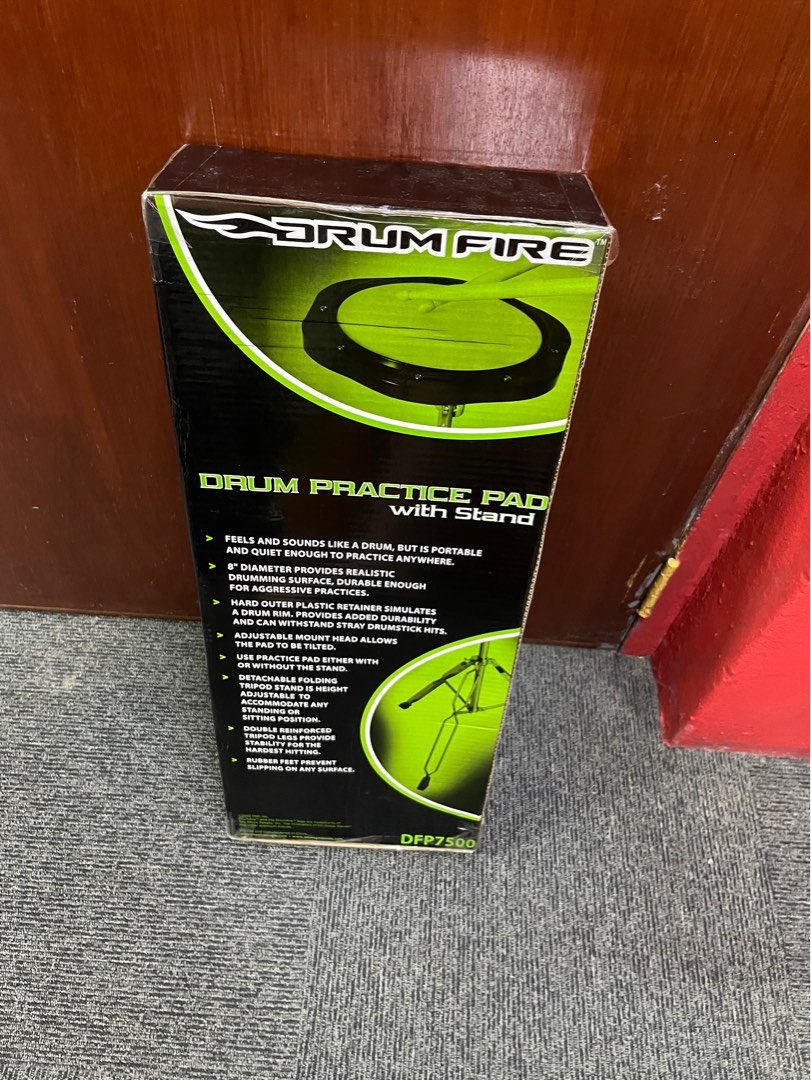 Drum Practice Pad with stand, Hobbies & Toys, Music & Media, Musical