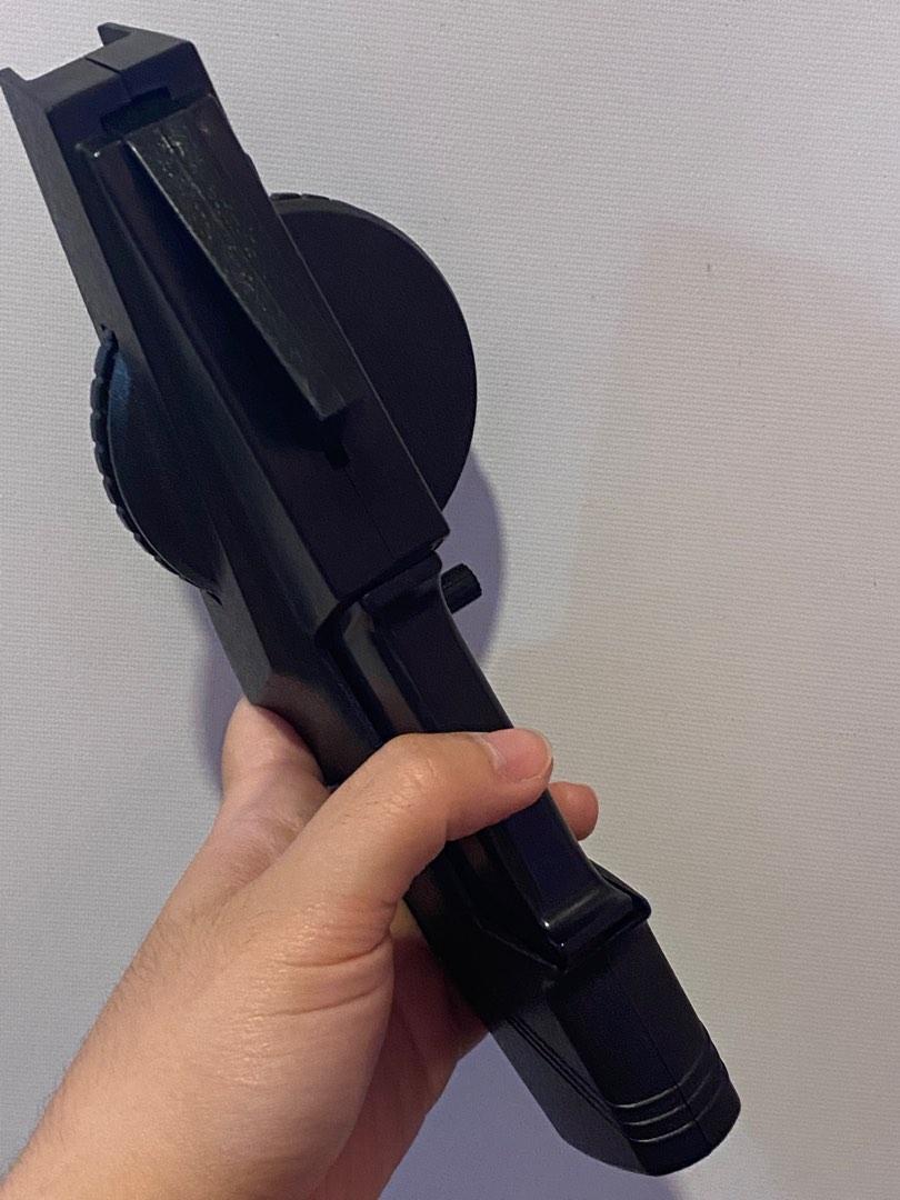 DYMO 1540 Office Mate II Embossing Label Maker, Hobbies & Toys