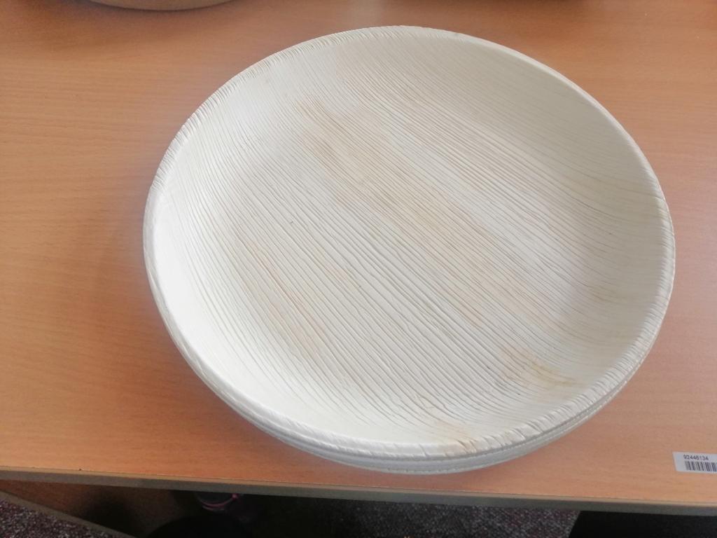 Ecofriendly Disposable plates and bowls, Furniture & Home Living