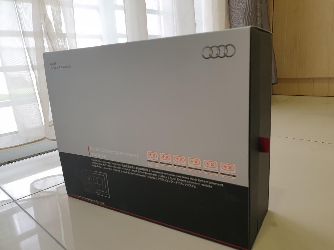 Genuine Audi Q7 Rear Seat Entertainment Mobile RSE III, Auto