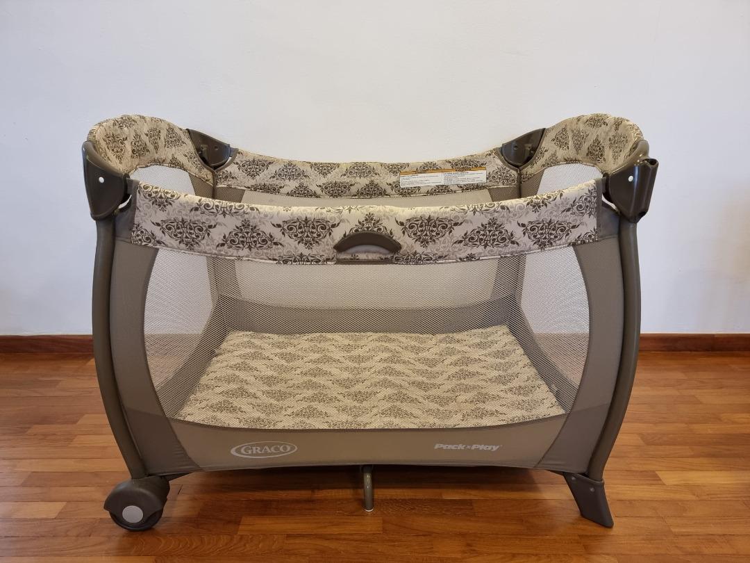 Graco Pack n Play Portable Playard Farrow Collection, Babies & Kids ...
