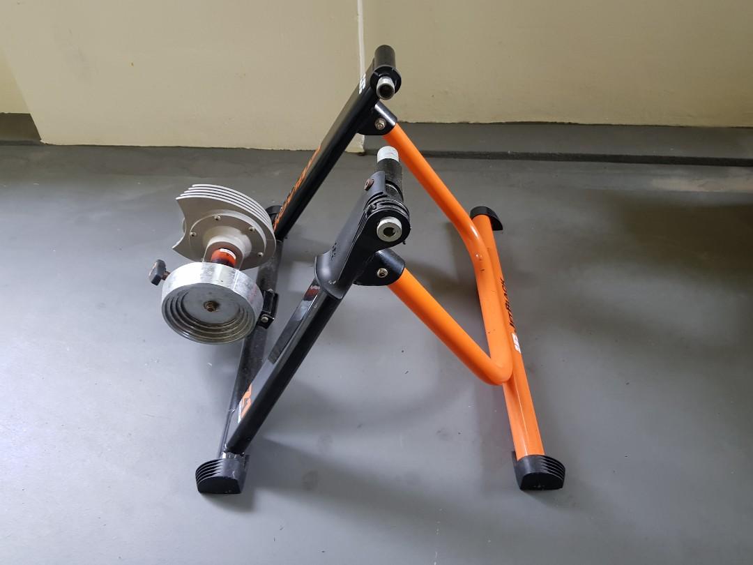 Jetblack z1 pro fluid trainer zwift 2025