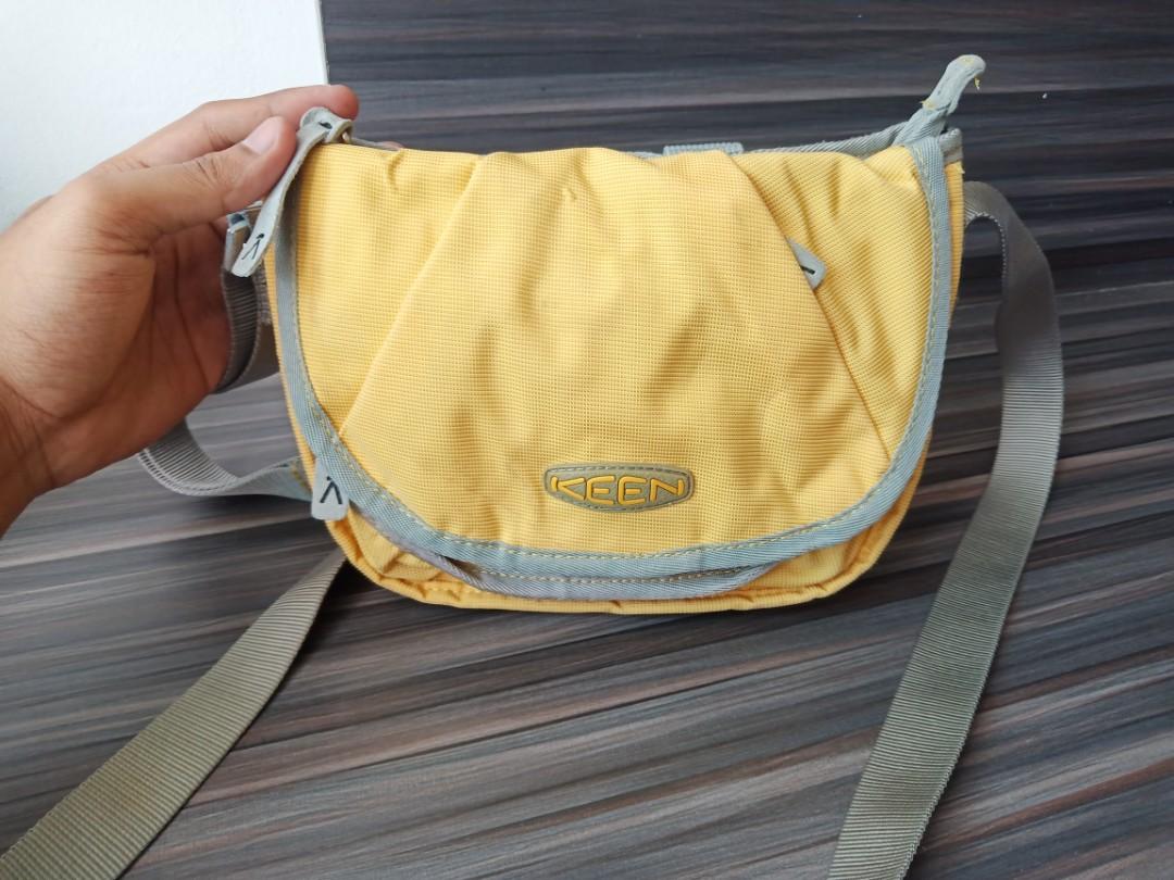 Keen shop sling bag