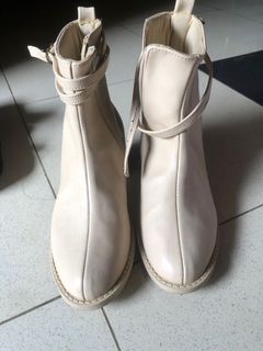(Kategori: ) berada di . Dikirim oleh doldolan (ID iklan 1179895900, Gambar 1). Deskripsi: .