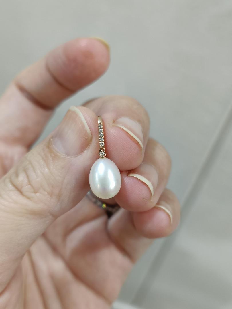 Lee hwa deals pearl earrings