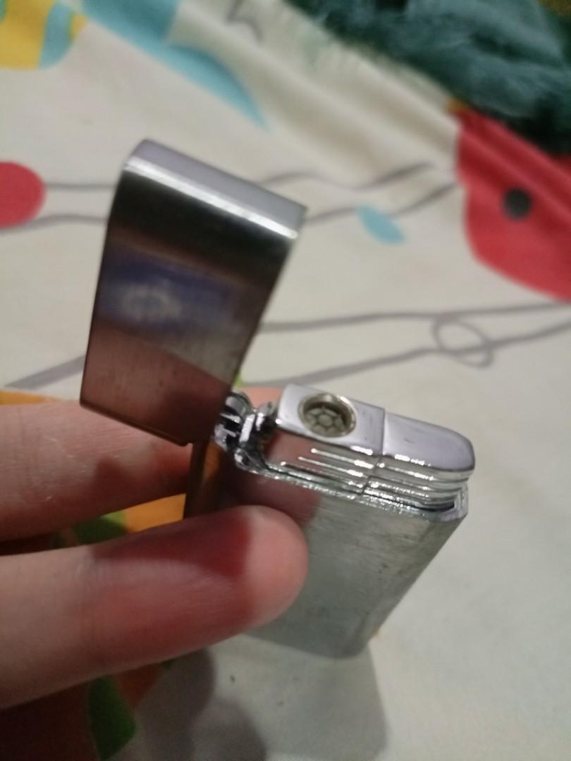 Lighter korek api gas rokok cigarettes, Serba Serbi, Others di Carousell