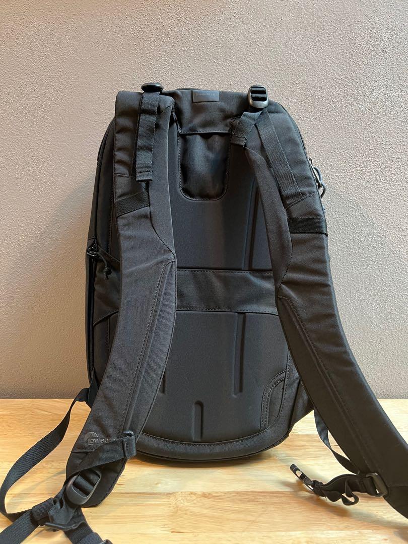 Lowepro computer backpack (Category: Backpacks) located in Kuala Lumpur. Submitted by ap8888 (Listing ID 1179871525, Image 2). Description: Like new - bought not used Cod putra heights or menara tm.
