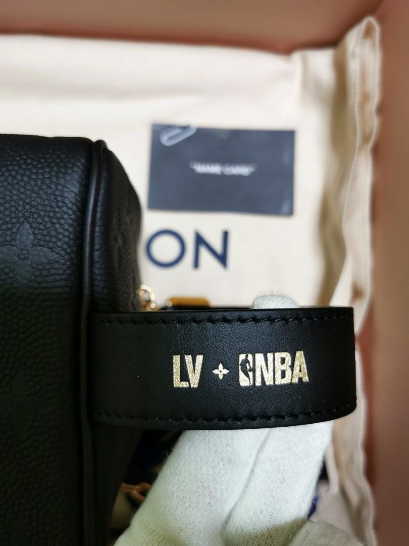 BAG NEW ARRIVAL - LV X NBA CLOAKROOM DROP KIT BLACK 24CM M58515 – Sneakbag