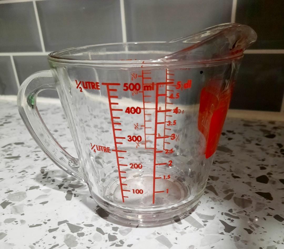 Measuring Cup Anchor Hocking Vintage (Category: Bakeware) located in Makati City. Submitted by darlenc (Listing ID 1180020015, Image 2). Description: Vintage Anchor Oven Original made in U.S.A. This is an American Glassware since 1905. Very ideal for those who love to bake and gift collection for all occasions..