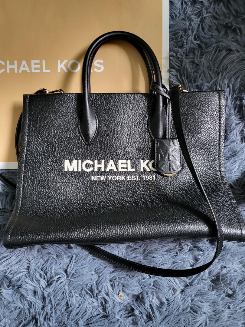 BN Limited Edition Michael Kors NYC Skyline Tote, Luxury, Bags & Wallets on  Carousell