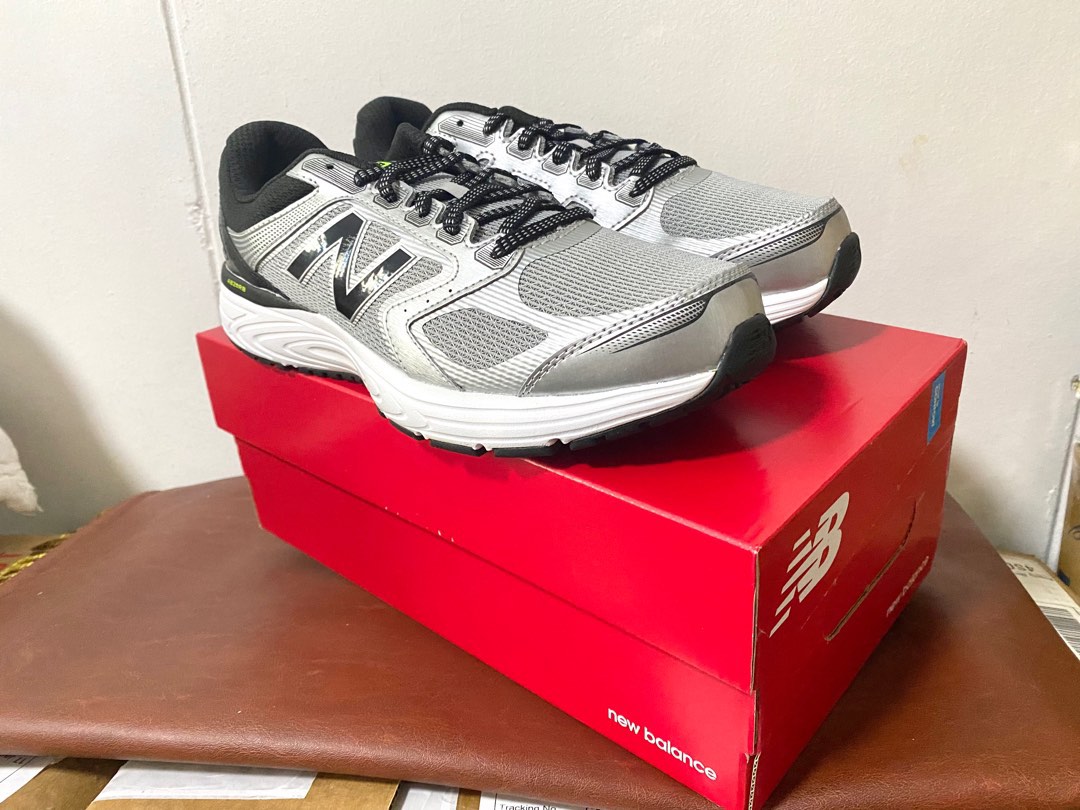 New Balance Running Shoe, Men's Fashion, Footwear, Sneakers on Carousell