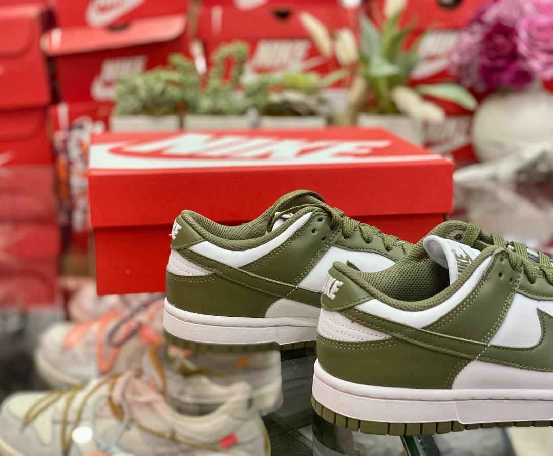 Dunk Low (w) Olive", 女裝, 鞋, 波鞋- Carousell