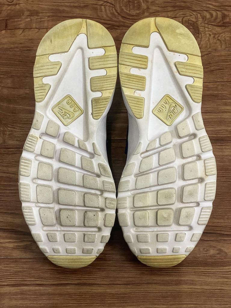Nike huarache Men s Fashion Footwear Sneakers on Carousell