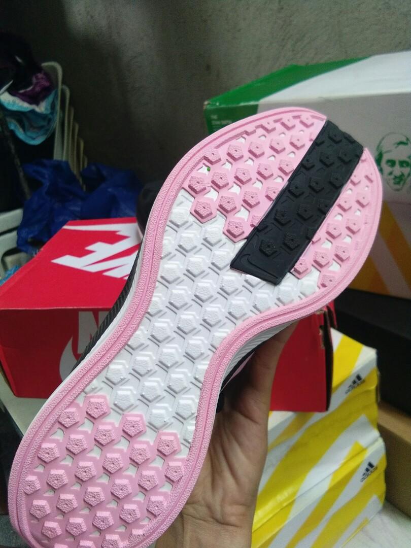 Nike Zoom Women s Fashion Footwear Sneakers On Carousell