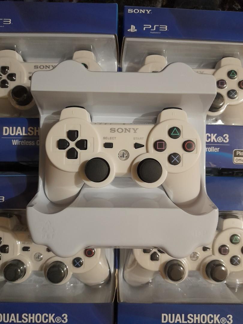 PS3 WIRELESS CONTROLLER (Category: Controllers) located in Quezon City. Submitted by hajjasittienor (Listing ID 1180022811, Image 3). Description: BRAND NEW PS3 WIRELESS CONTROLLER. 350 CABLE CHARGER. 150 SILICON. 150 P0WER CORD. 180 AV CABLE. 200 HDMI CABLE 1.5 METER. 200 Pwede cod. Pwede pick up. Pwede gcash..