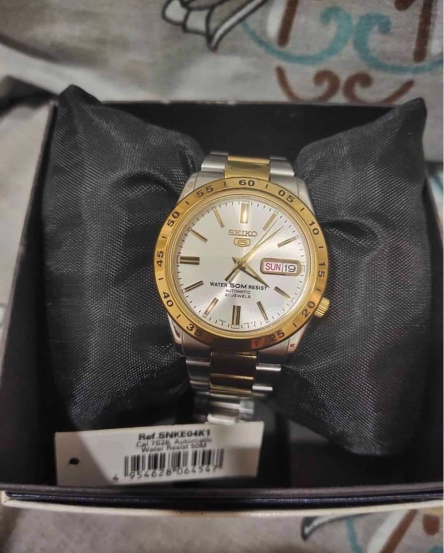 Seiko 5 hotsell automatic winding