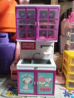 Snoopy kitchen toy
