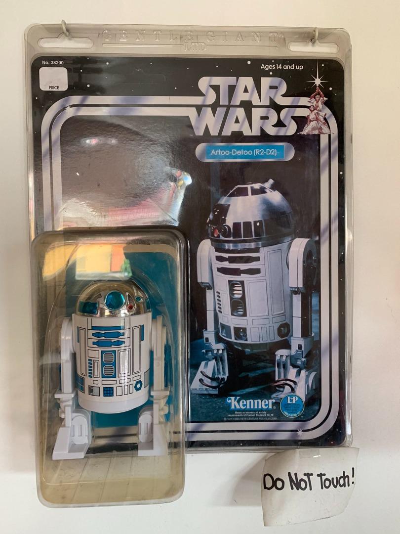 Star Wars Gentle Giant Jumbo R2-D2 (Category: Figurines & Statues) located in Manila. Submitted by clark.kent1 (Listing ID 1179911883, Image 1). Description: Gentle Giant R2-D2 Jumbo 12 inches " RARE " Packaging still sealed Made By Kenner .