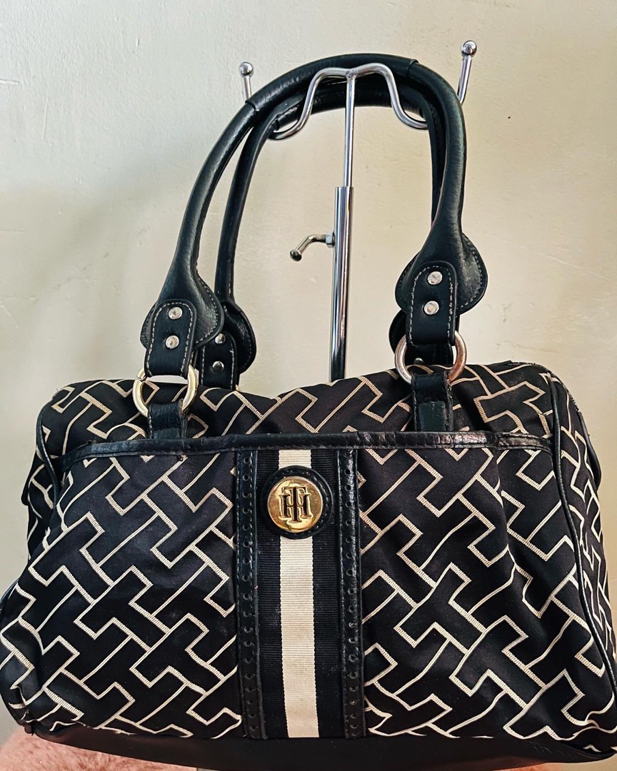 Tommy hilfiger doctors cheap bag