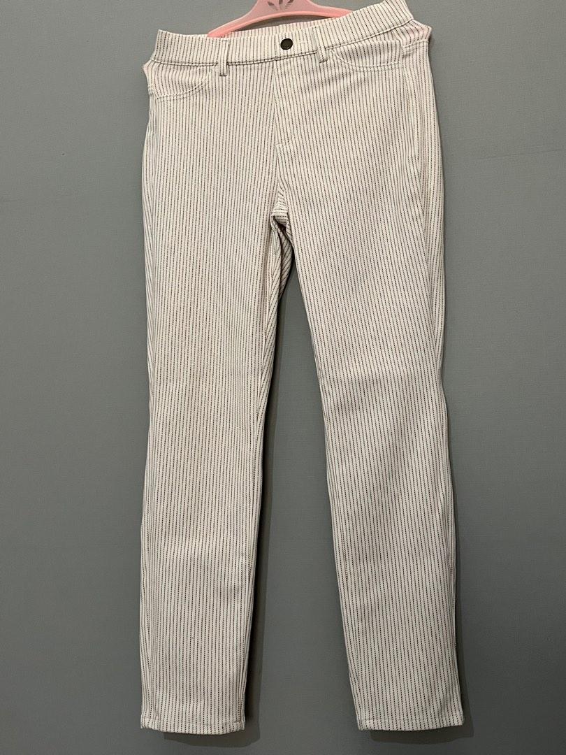 Uniqlo Jeggings (Category: Jeans) located in Bacoor. Submitted by gcart (Listing ID 1179931299, Image 1). Description: Uniqlo Stripes Jeggings Small Size Waist 60-66cm Hip 85-91cm .