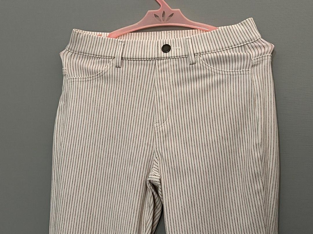 Uniqlo Jeggings (Category: Jeans) located in Bacoor. Submitted by gcart (Listing ID 1179931299, Image 2). Description: Uniqlo Stripes Jeggings Small Size Waist 60-66cm Hip 85-91cm .