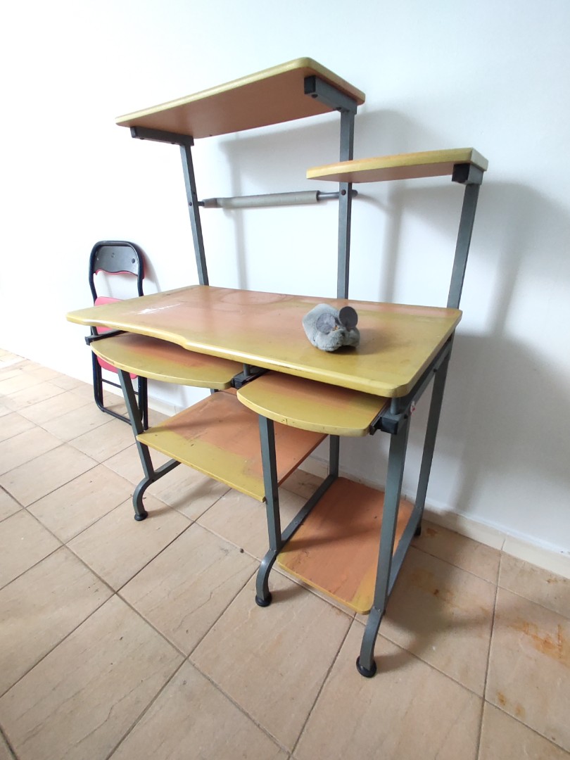 Used clearance desktop table