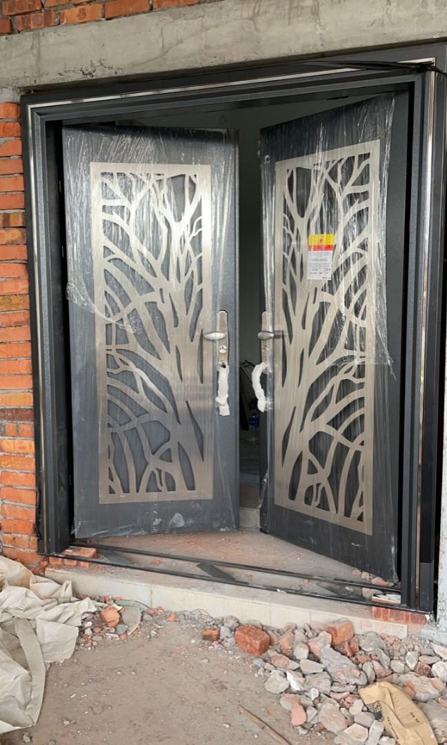 Used security door branded, Furniture & Home Living, Security & Locks