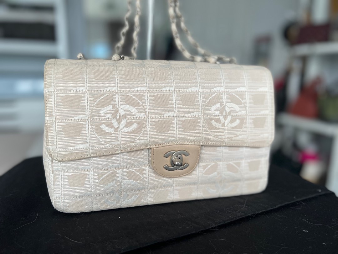Vintage Chanel Traveline Flap Bag, Women's Fashion, Bags & Wallets ...