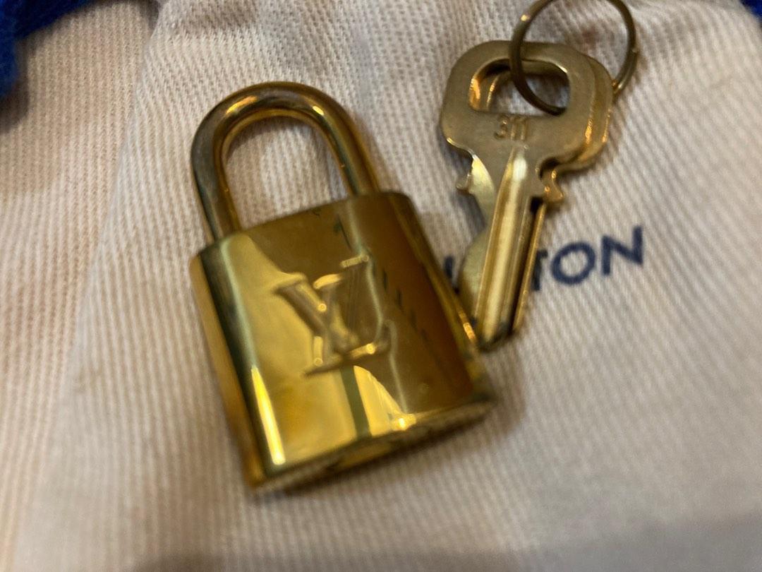 Louis Vuitton PadLock Lock&Key set for Bags Brass Gold [Authentic]