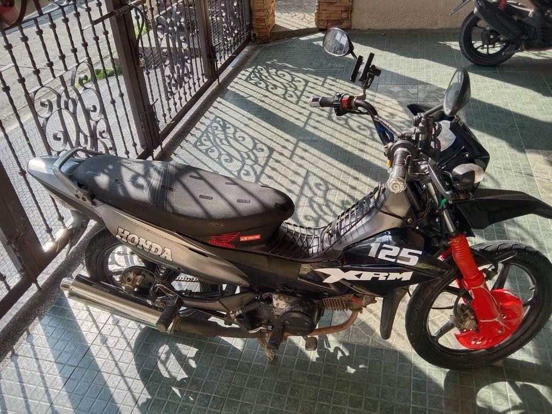 Xrm 125 second hand outlet price