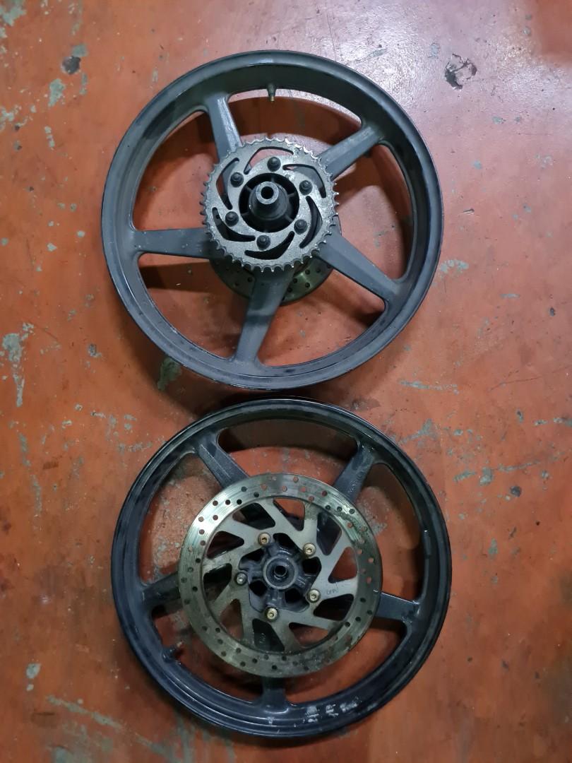Yamaha R15 V1 rims, Motorcycles, Motorcycle Accessories on Carousell