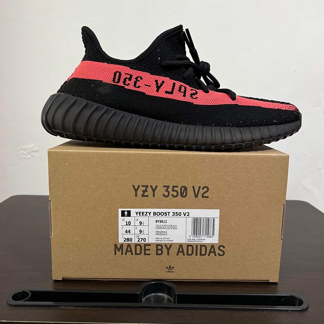 Yeezy Boost 350 V2 Core Black/Red