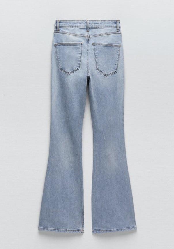 Zara High-Rise Full-Length Flare Pants (Category: Jeans) located in Quezon City. Submitted by boogiewbee (Listing ID 1179883979, Image 2). Description: Fits S-M Used less than 5x only. Bought it for 2295 at Zara Powerplant last July 2022. RFS: will get this style in a darker denim color No 🍊 checkout, and GCash or BPI is the mode of payment. Shipping c/o buyer. Coordinate with me if you want same-day delivery ☆.
