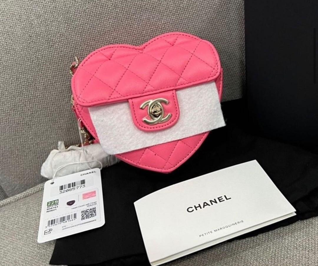 🐯2022 SALE🐯 AUTH. CHANEL SMALL HEART GHW, Luxury, Bags & Wallets on  Carousell