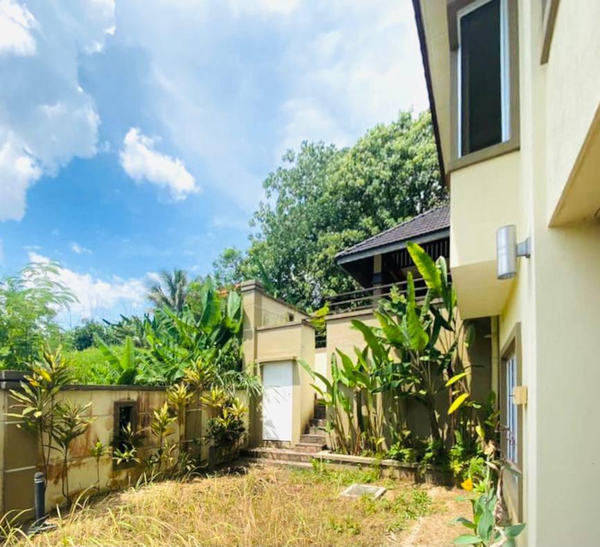 3 Storey Bungalow Saujana Impian Golf and Country Resort, Kajang