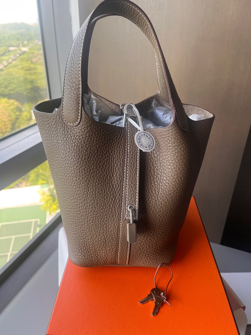 🔥 FRESH Etoupe Hermes Picotin 18 PHW, Luxury, Bags & Wallets on