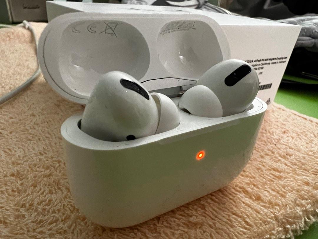 airpods pro magsafe i studio Limited Warranty Expires 16 June 2023