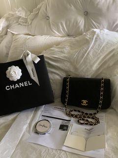 AUTHENTIC CHANEL 24K VINTAGE LAMBSKIN FLAP BAG