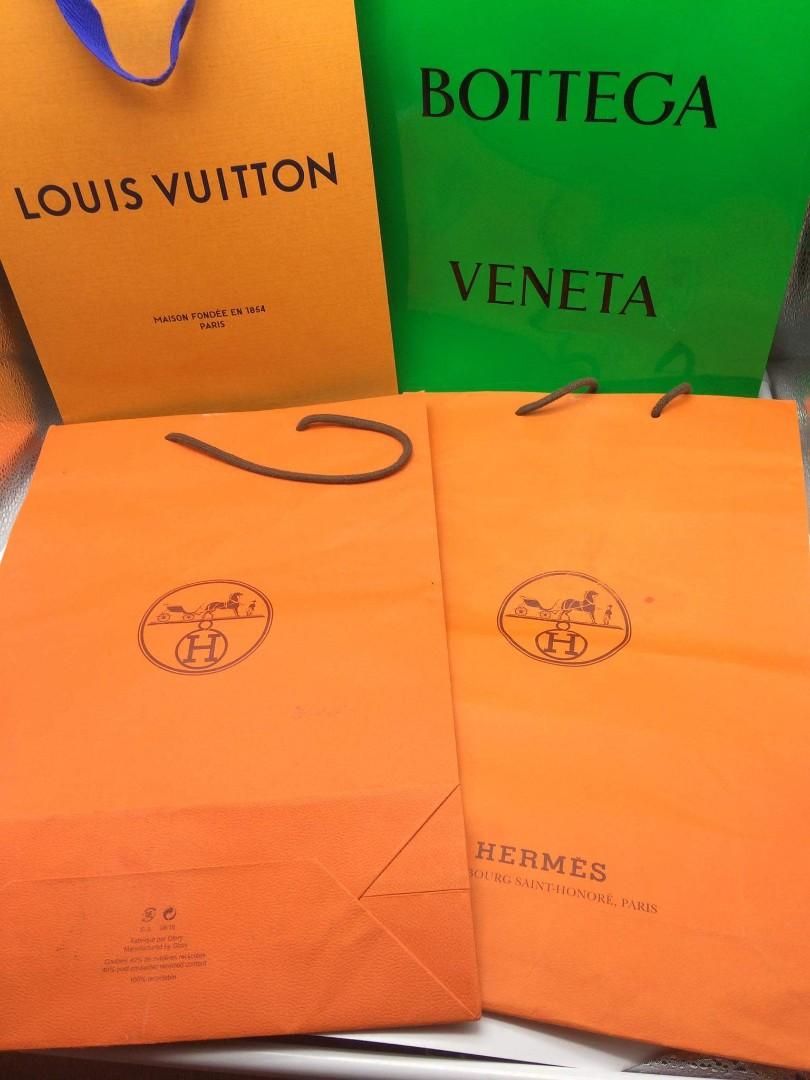 💯AUTHENTIC MIXED PAPERBAGS 😍 (Category: Luxury Accessories) located in Bacolod City. Submitted by chuchaystuffs (Listing ID 1180176910, Image 2). Description: for take all these 4pcs paperbags ..all orig , Bottega has a small tear but d nmn pa sira ok na ok pa see pics to appreciate 2 HERMES 1 LV 1 BOTTEGA VENETA.