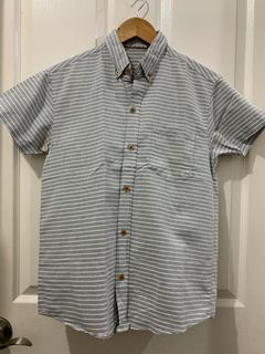 (Category: ) located in . Submitted by ShopOurCloset (Listing ID 1180127311, Image 1). Description: .