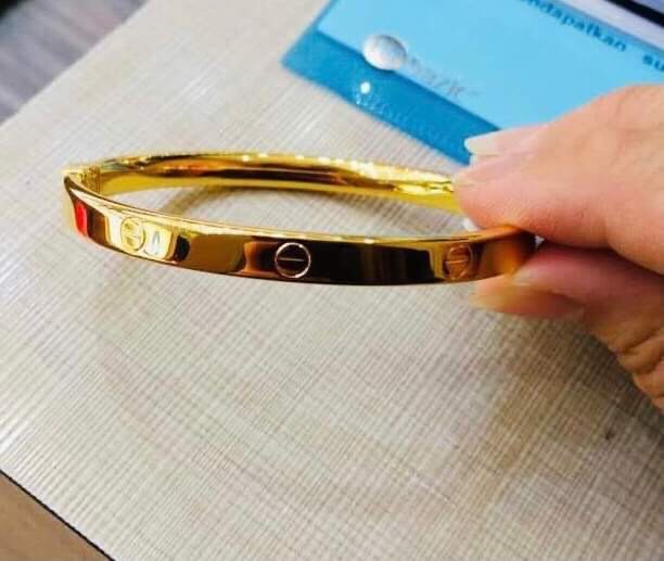 Bangle Cartier Padu Tomei Luxury Accessories on Carousell