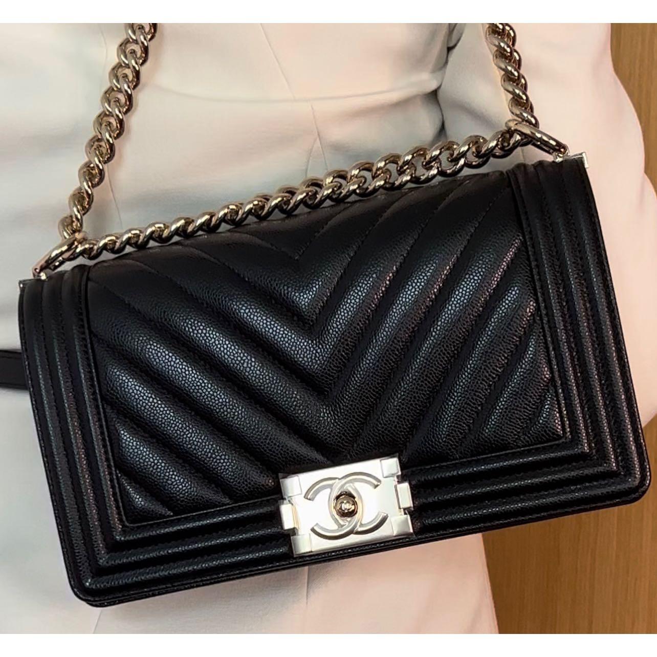 Chanel light online gold chevron