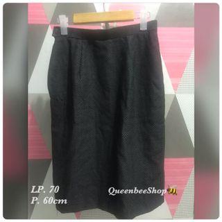 Dark Grey Skirt Rok Abu