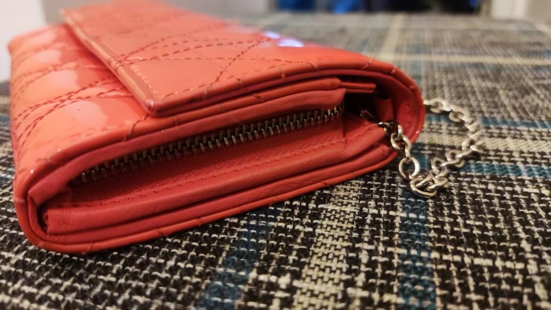 Dior Wallet on Chain, Women's Fashion, Bags & Wallets, Purses & Pouches