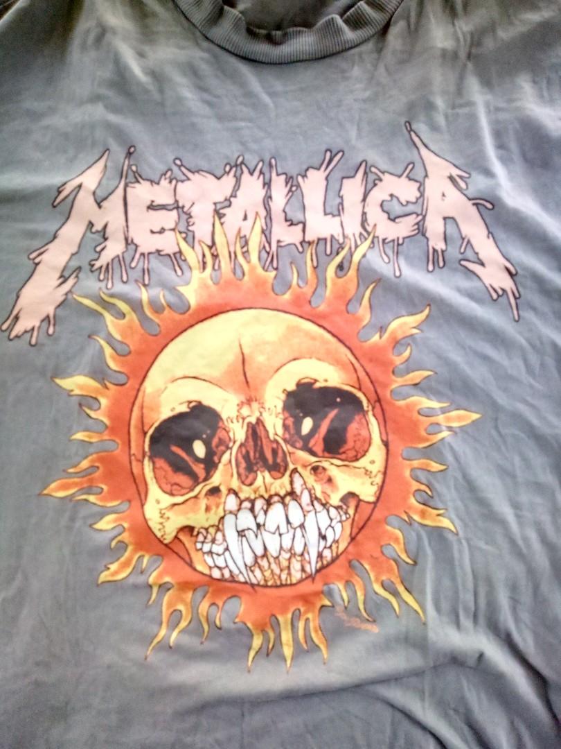 Divided sales metallica shirt