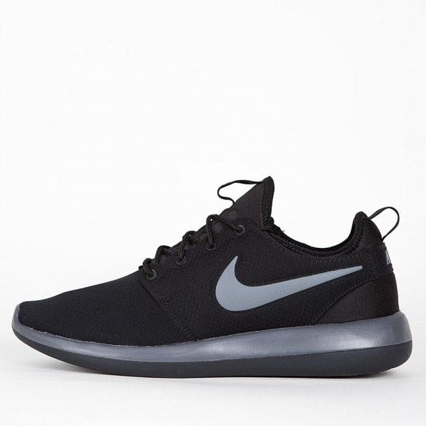 Nike black sale roches