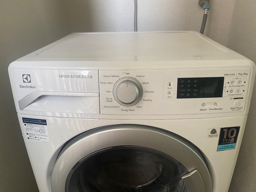 Electrolux front loading washing machine, TV & Home Appliances, Washing