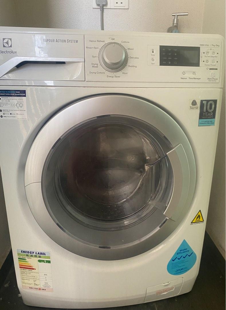 Electrolux front loading washing machine, TV & Home Appliances, Washing