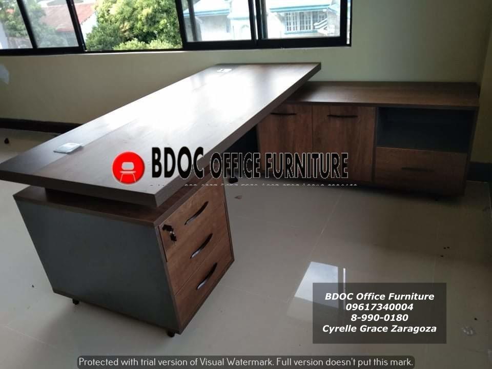 Executive Table with L Type Drawer \\ Office Table \\ Office